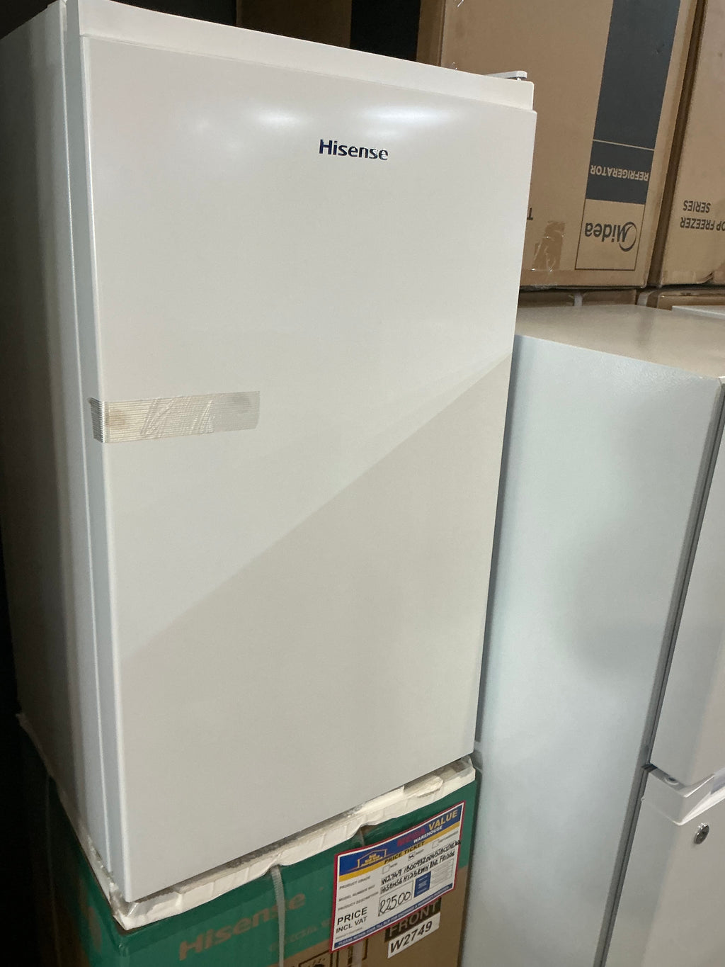 HISENSE BAR FRIDGE 92 LITRES W2744 WHITE NEW R2500