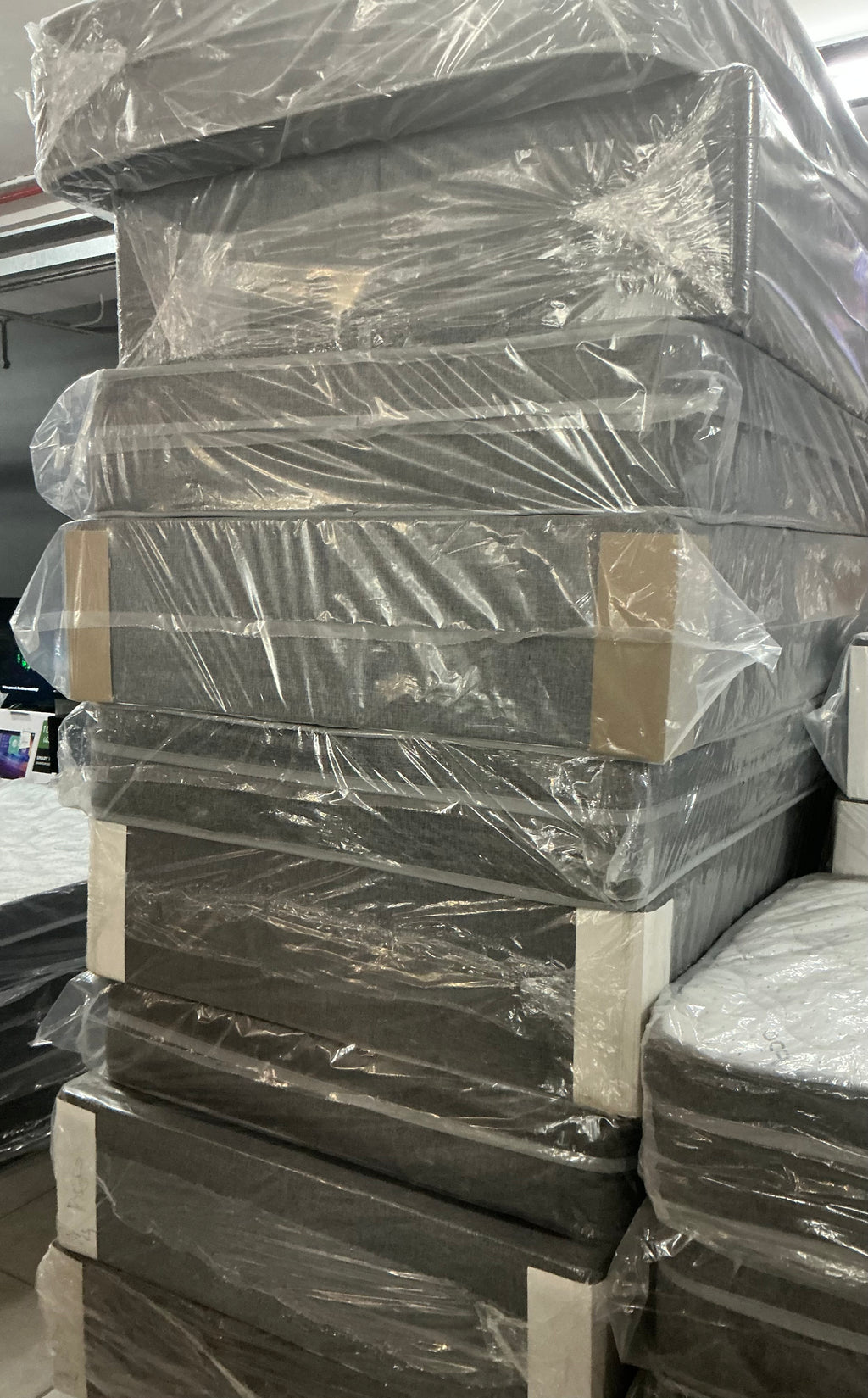 BED SETS SINGLE EURO TOP BASE SET 1880x910 R1850
