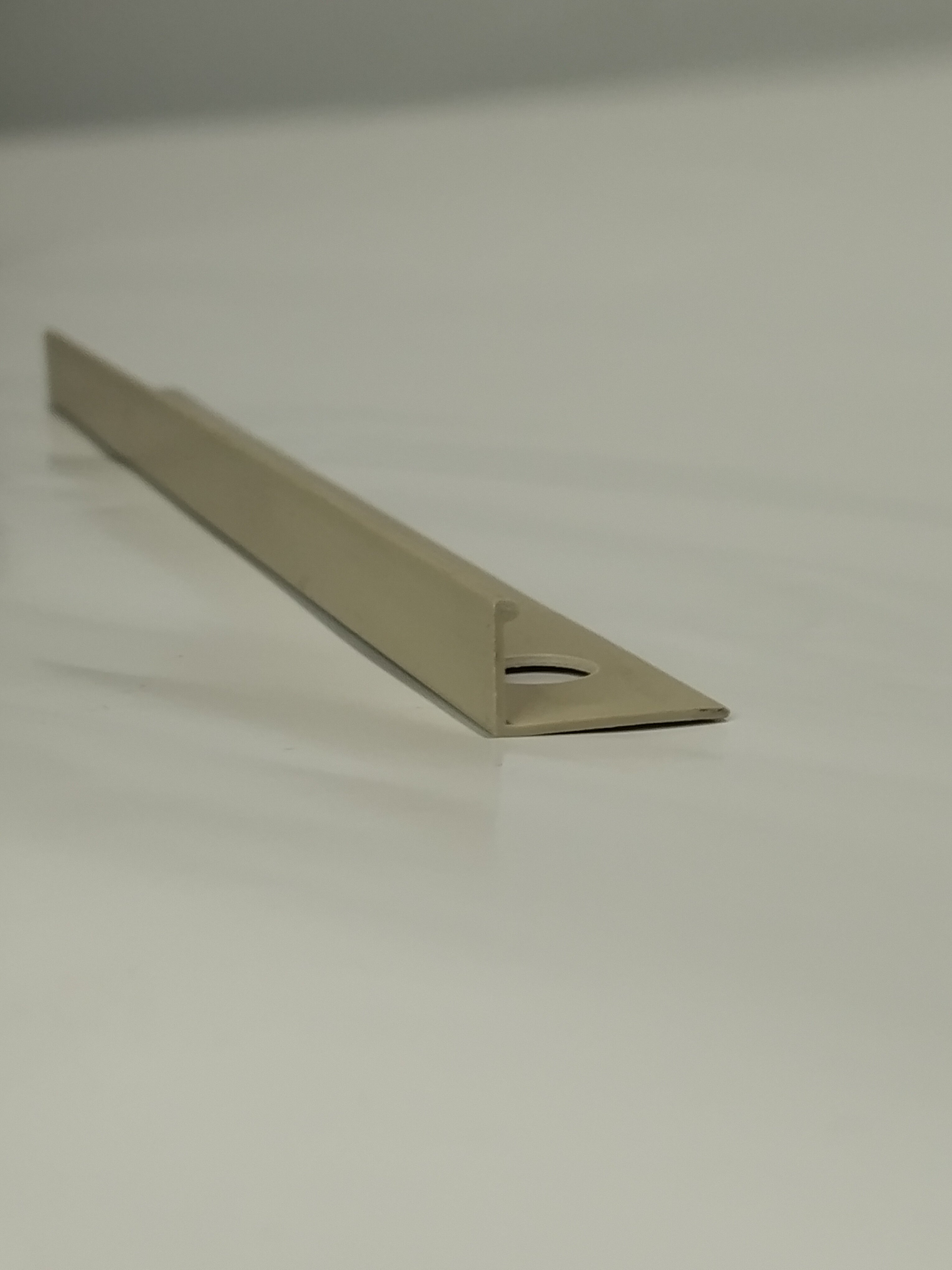 TP Pvc Ivory Straight Edge Trim 12mm