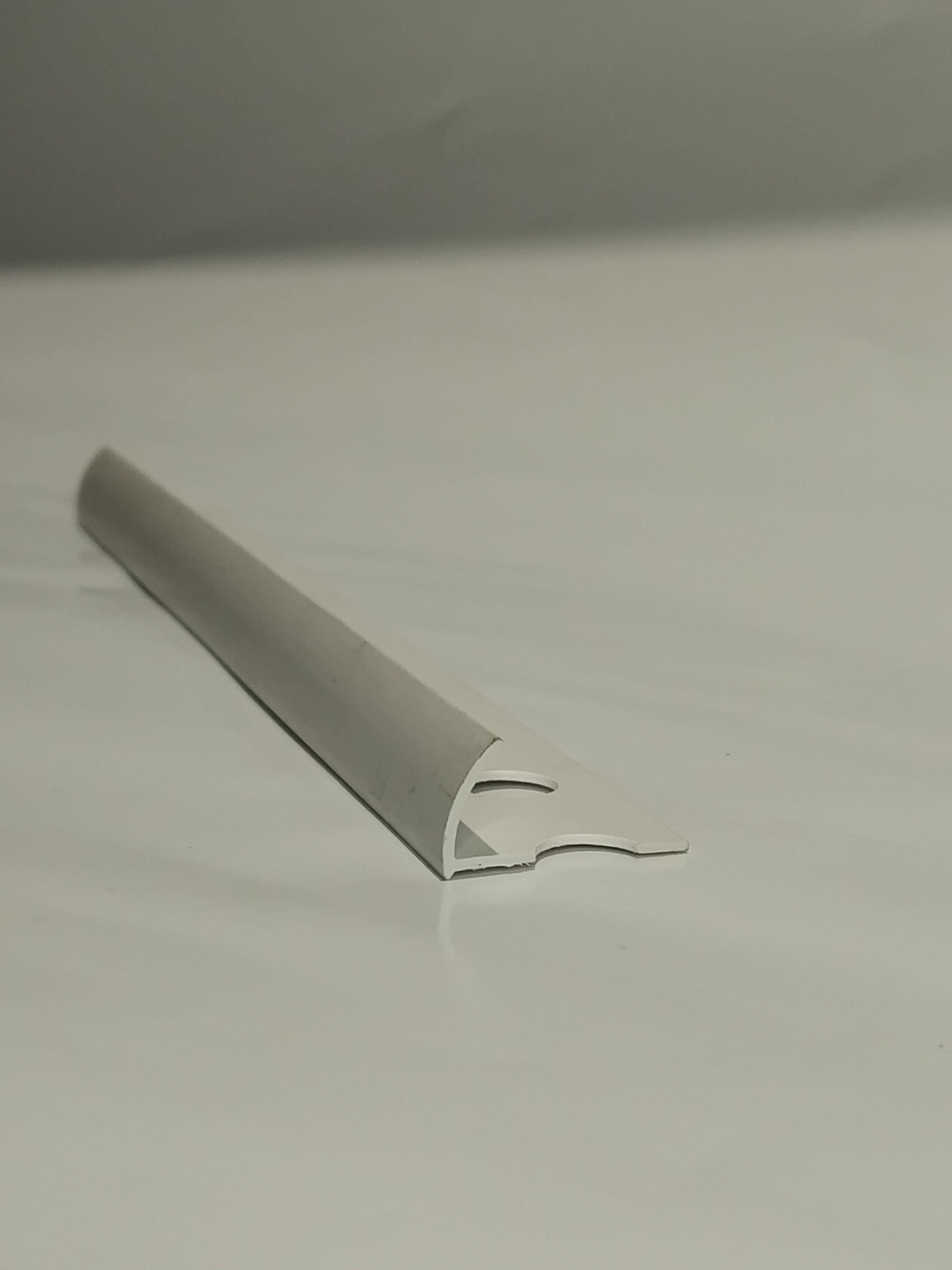 TP Pvc White Round Edge Trim 10mm